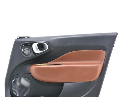 Карта дверей передня права FIAT 500L 2012-2016 735596665, 735596665, B