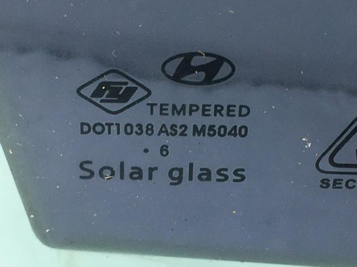 Скло дверей переднє праве HYUNDAI SONATA LF 2015-2018 82420-C2000, 82420-C2000, A